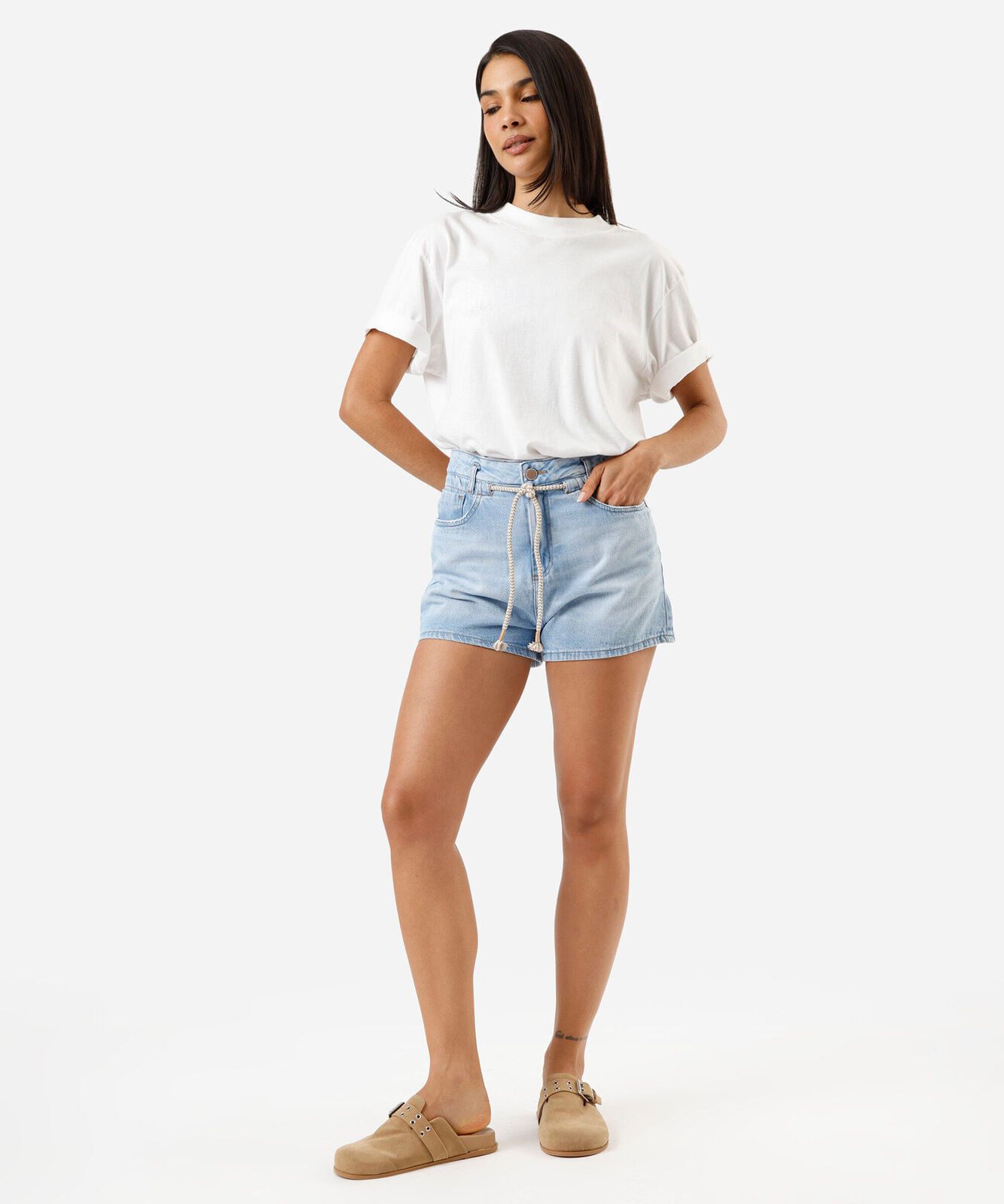 short feminino jeans com cordão cintura alta azul