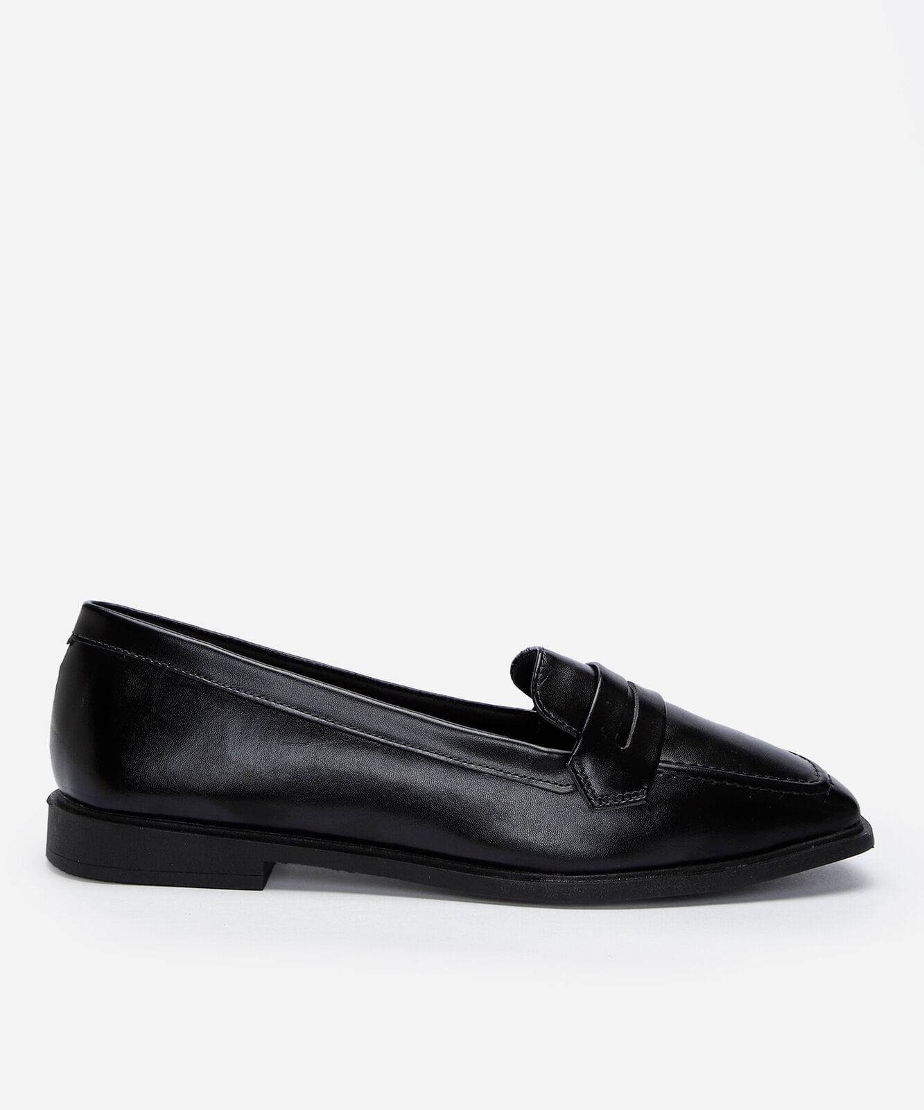 mocassim bico quadrado preto
