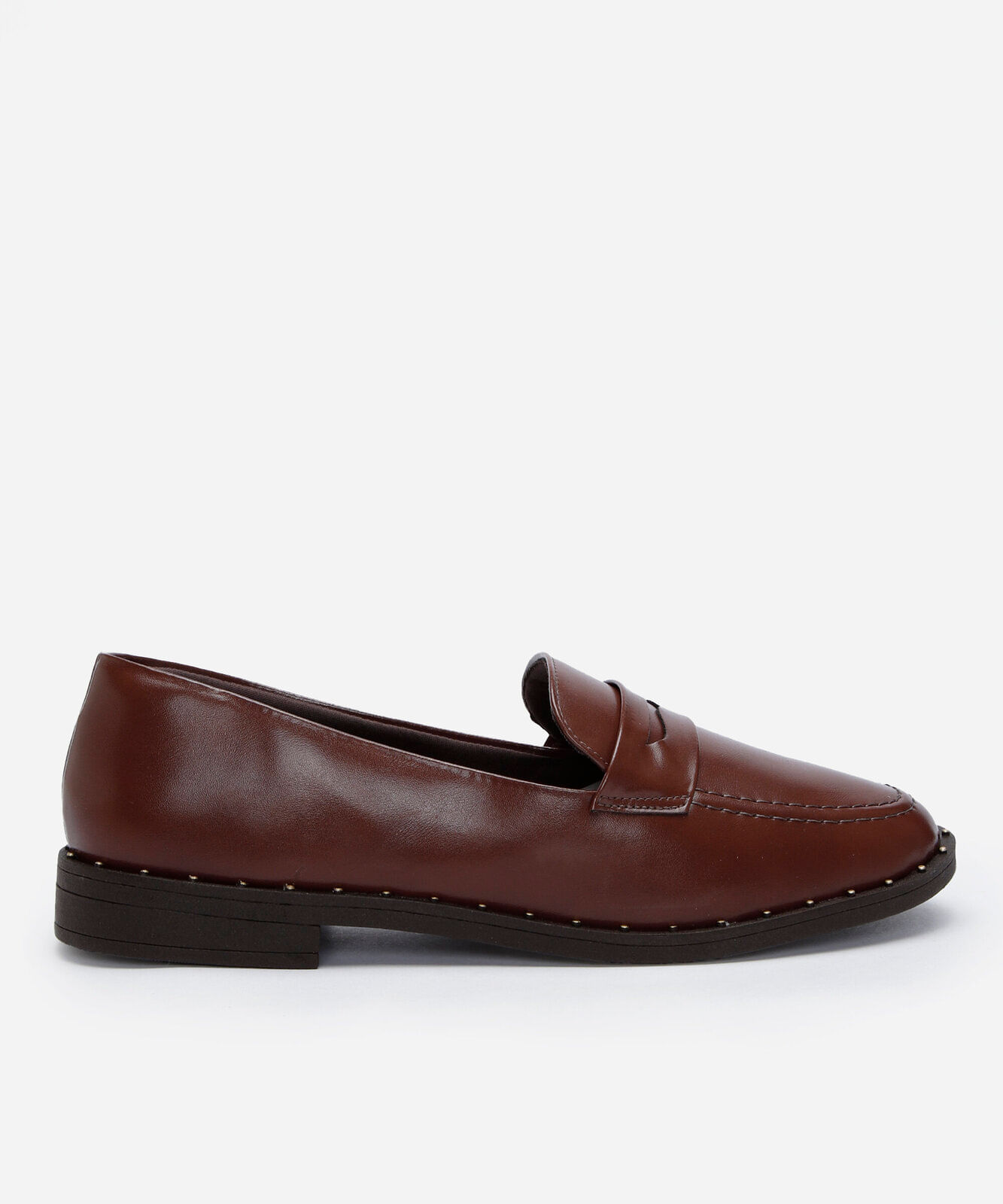 mocassim bico redondo marrom