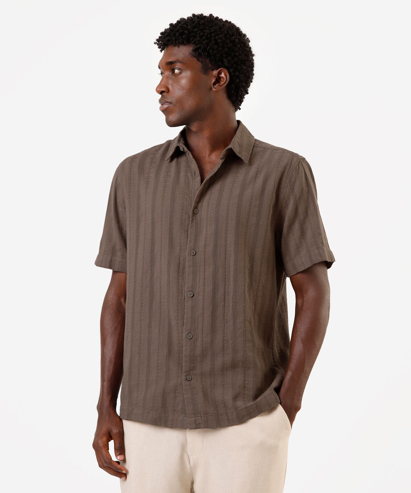 camisa masculina algodão manga curta bege