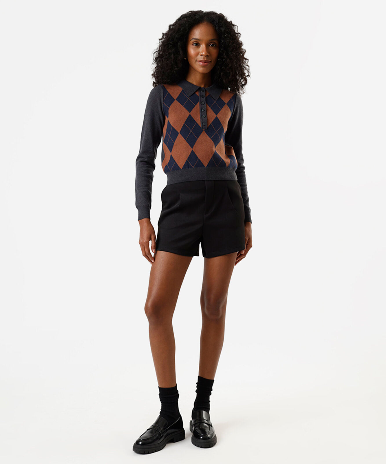 short feminino com pregas cós elástico preto