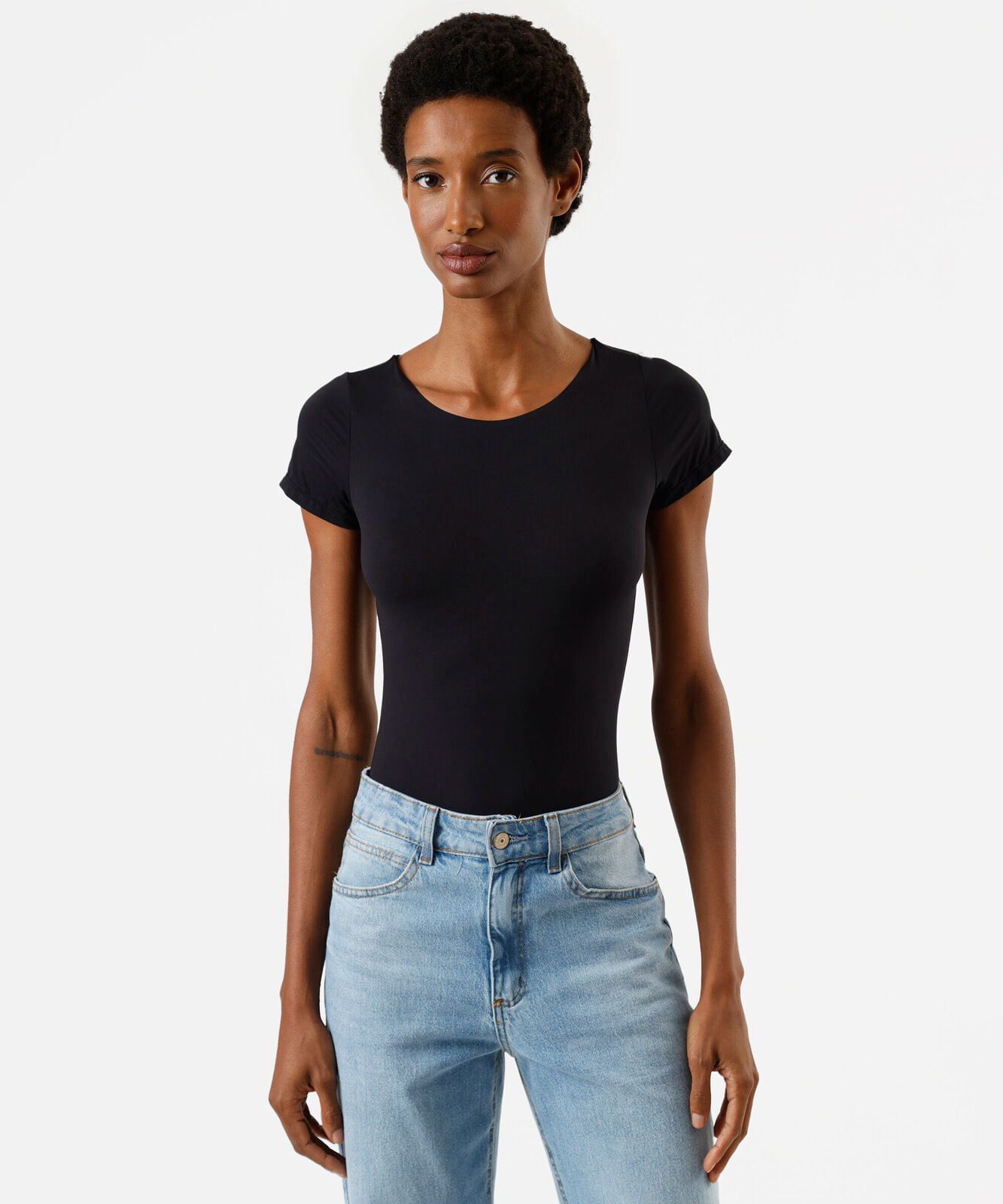 body feminino de poliamida manga curta preto