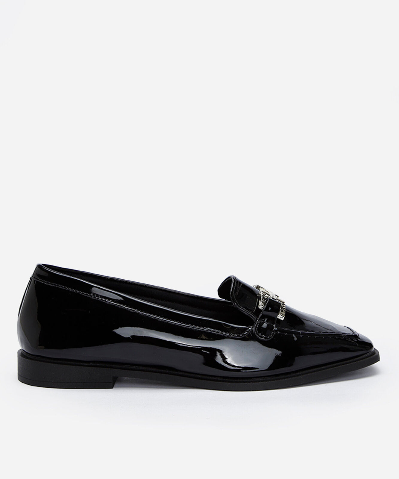 mocassim bico quadrado com fivela preto