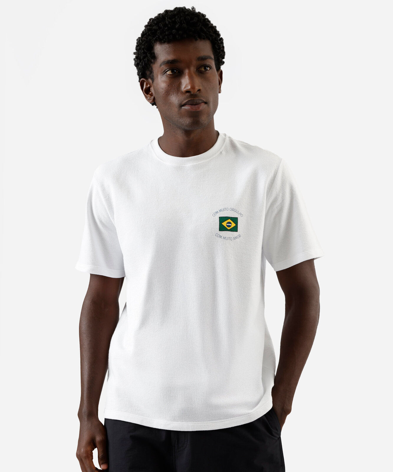 camiseta masculina de algodão manga curta brasil off white