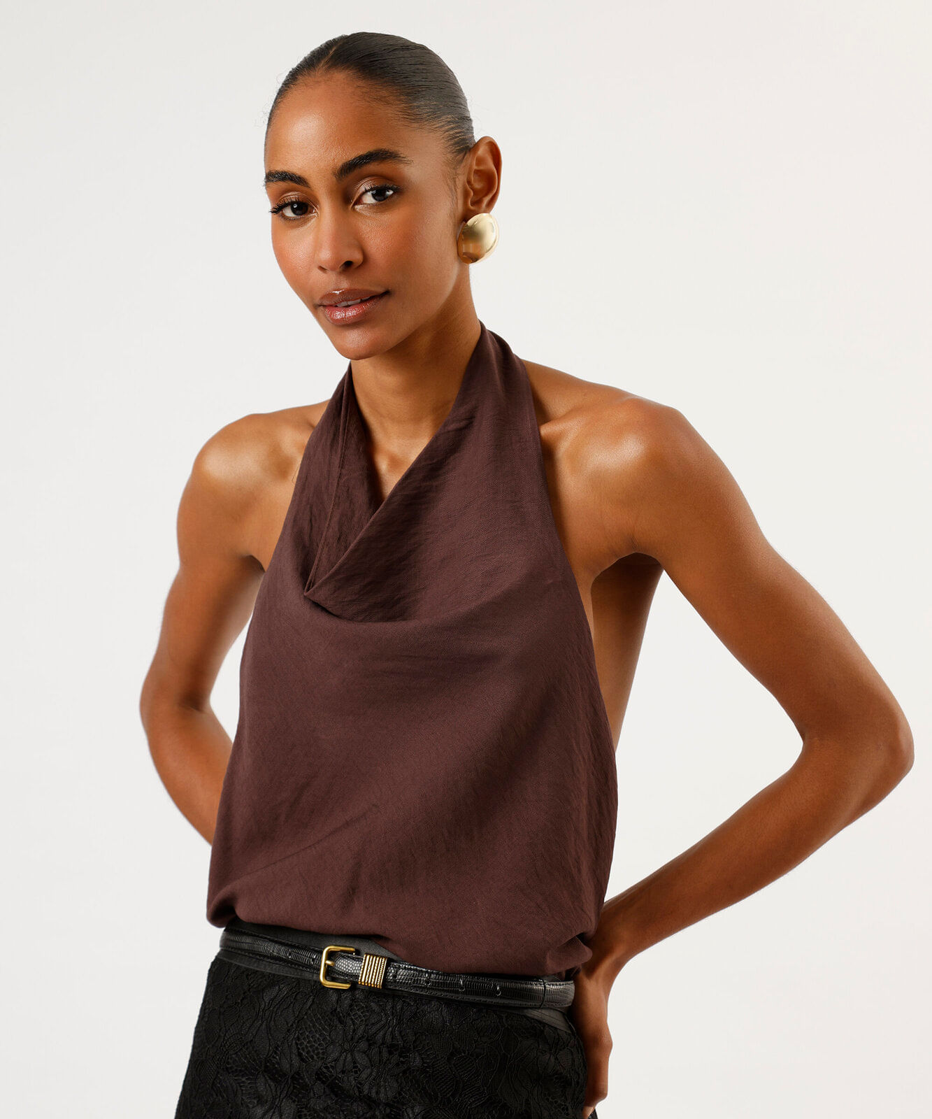blusa frente única feminina com viscose decote degagê marrom