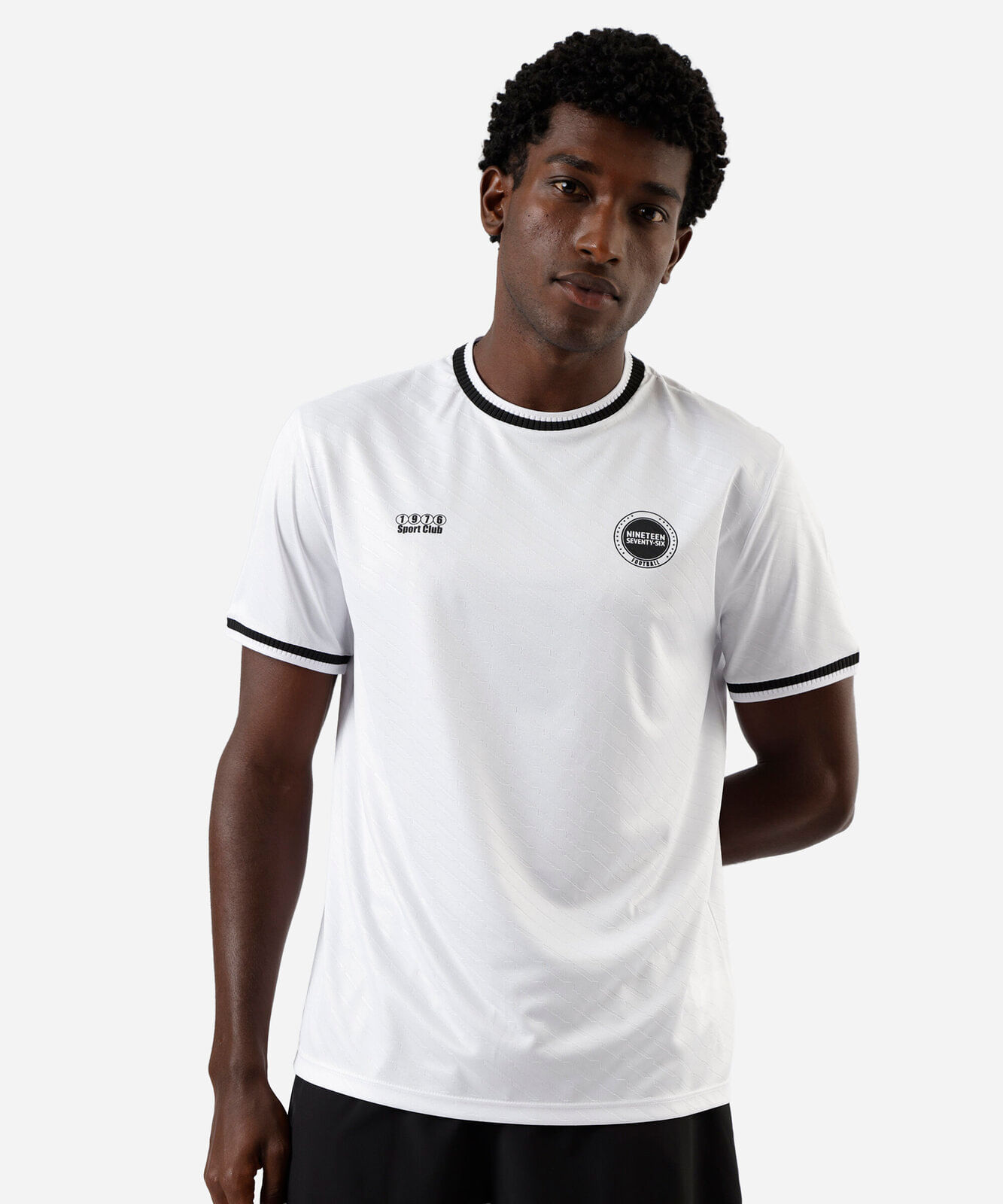 camiseta esportiva masculina manga curta estampada branca