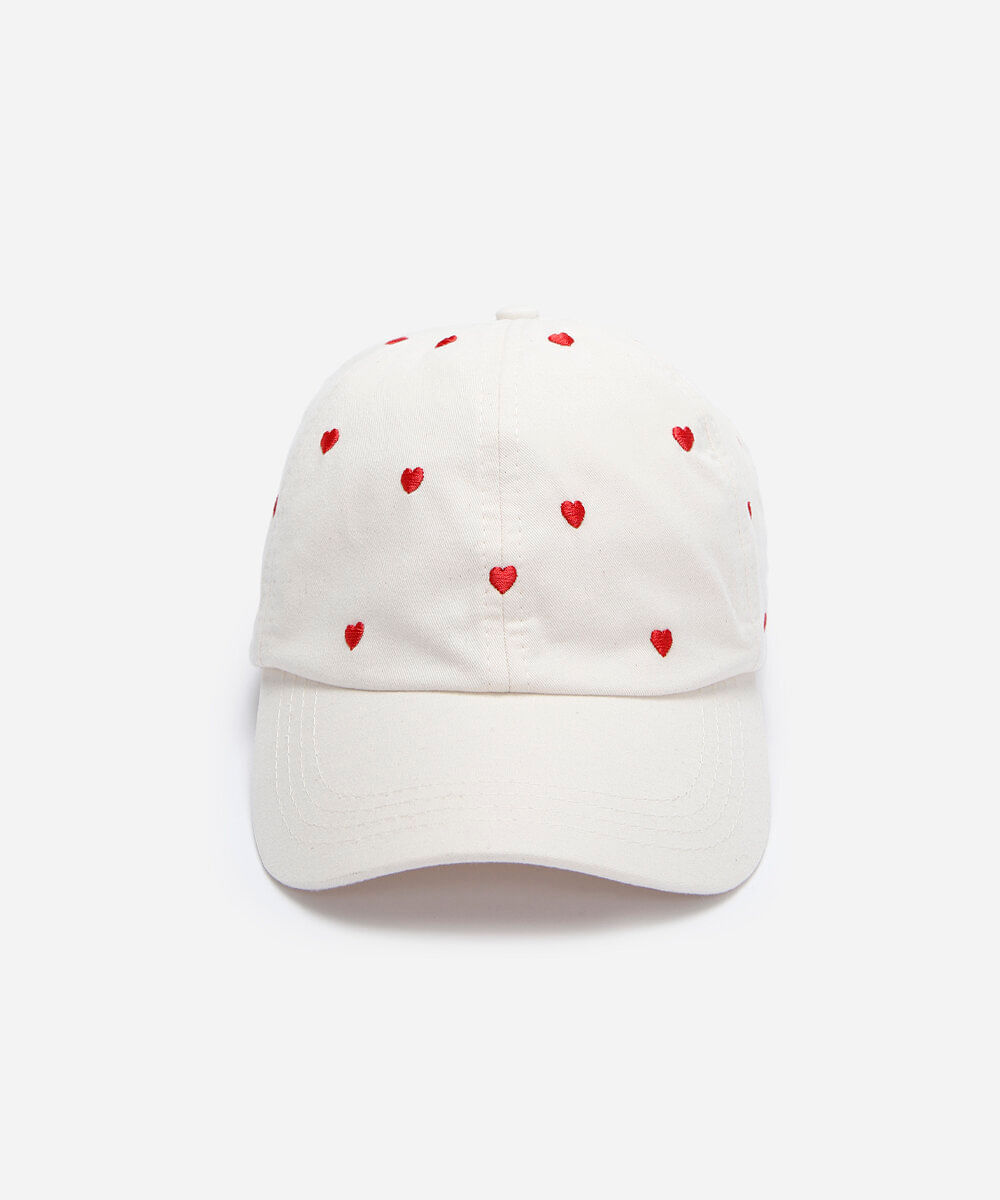 boné aba curva de sarja bordado corações off white