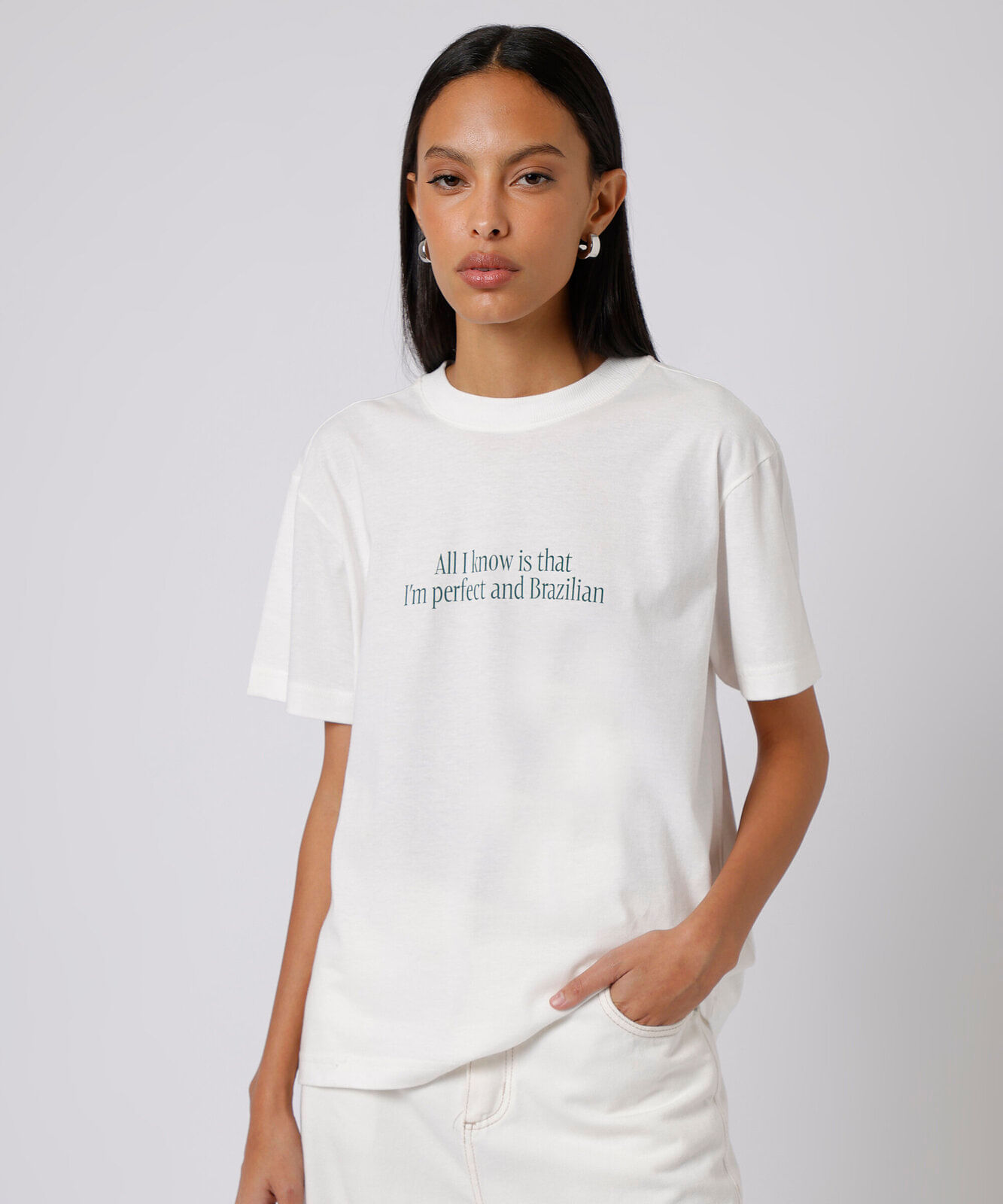 camiseta feminina de algodão manga curta estampada mindset off white