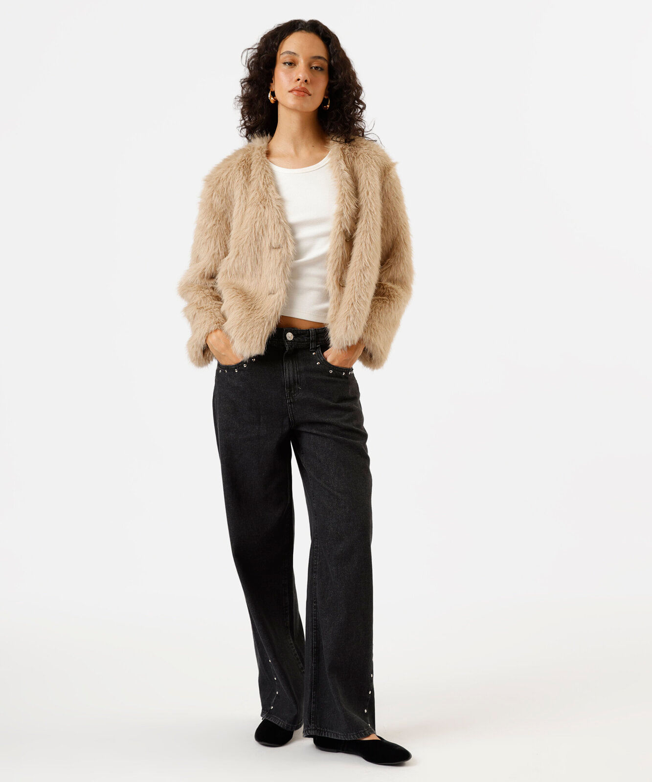 calça oversized feminina jeans com tachas cintura baixa preta