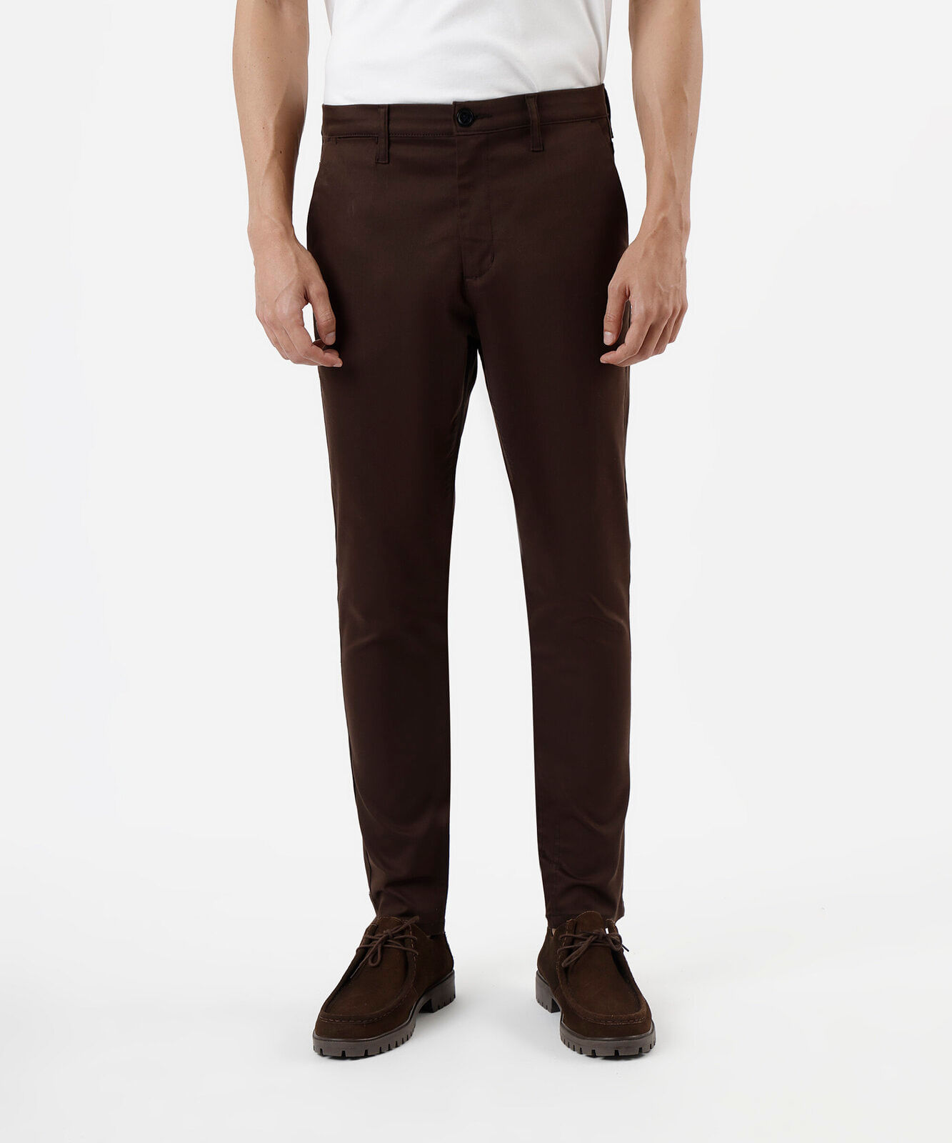 calça chino carrot de alfaiataria masculina marrom