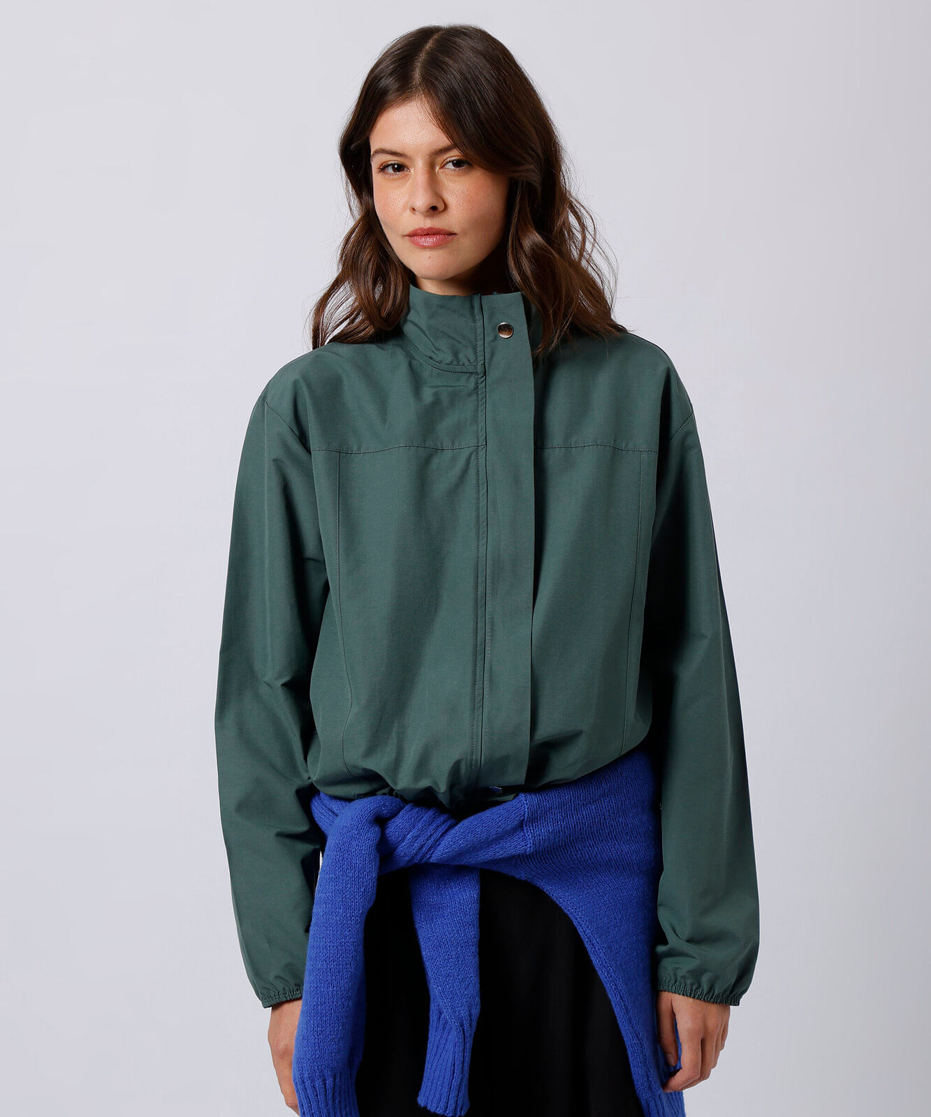 jaqueta corta vento feminina gola funnel neck mindset verde