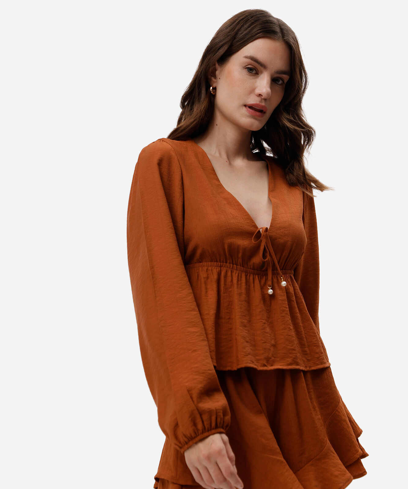 bata feminina com viscose decote v manga longa marrom