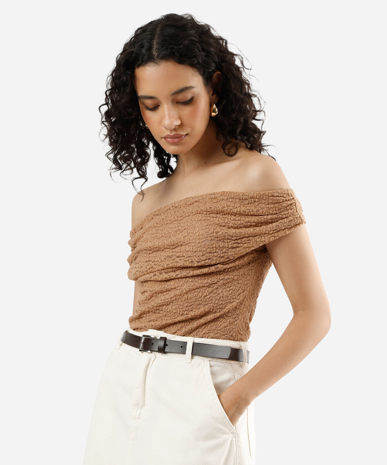 blusa ombro a ombro feminina texturizada marrom