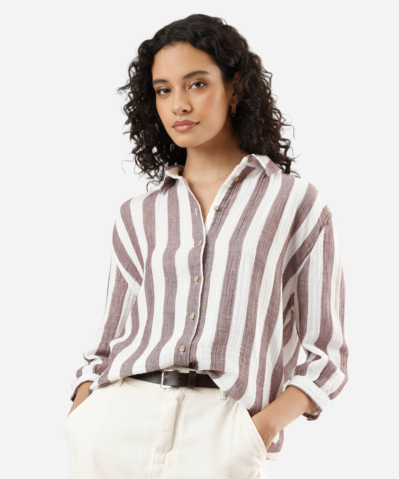 camisa feminina de algodão manga longa listrada marrom