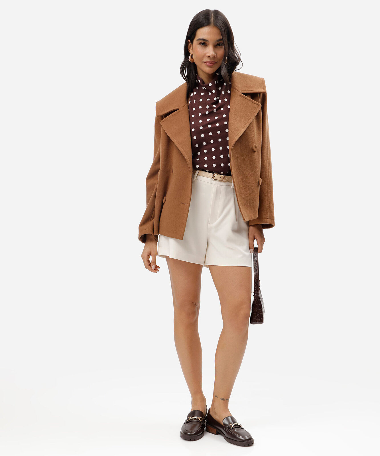 short de alfaiataria feminino com cinto off white