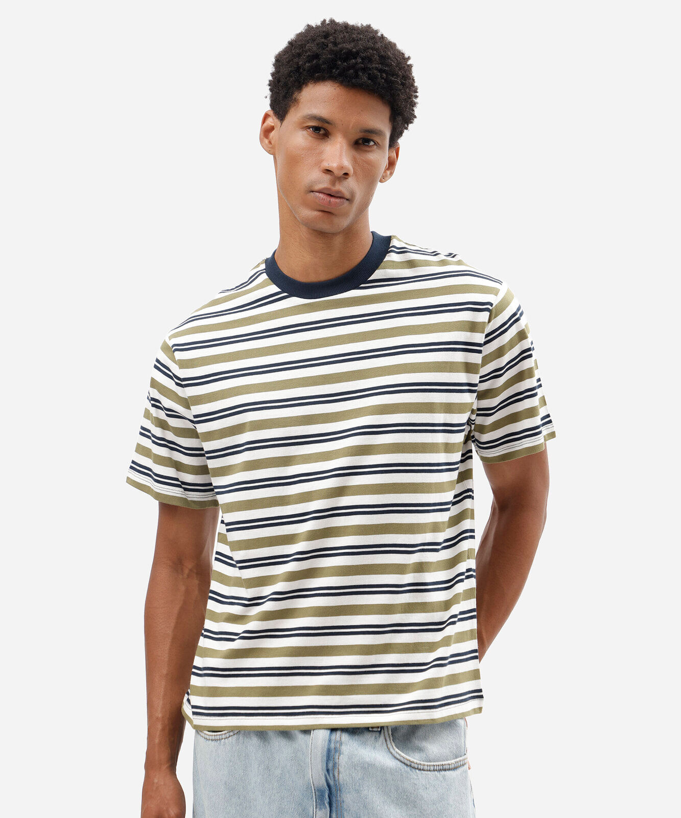 camiseta masculina de algodão listrada verde