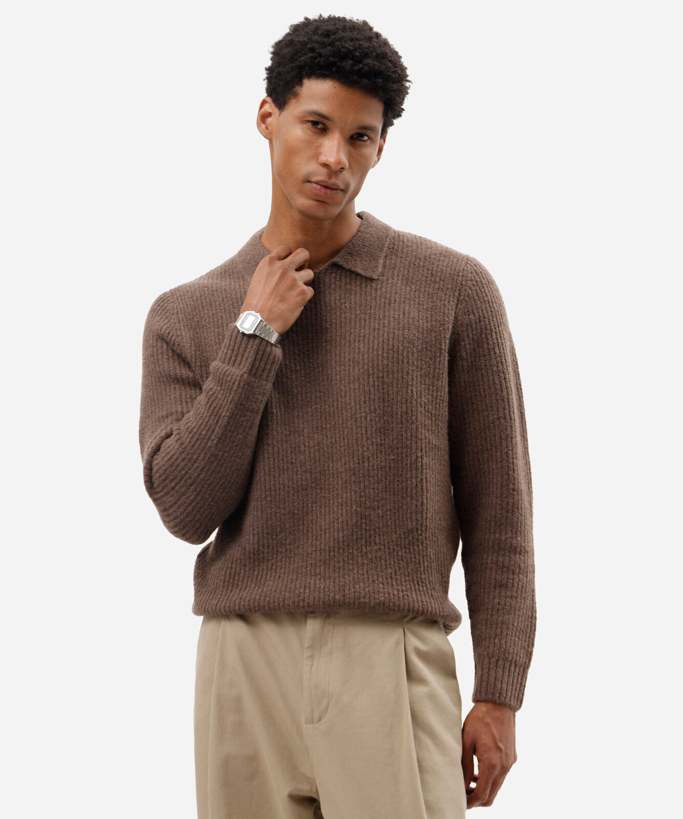 polo masculina de tricot canelada marrom
