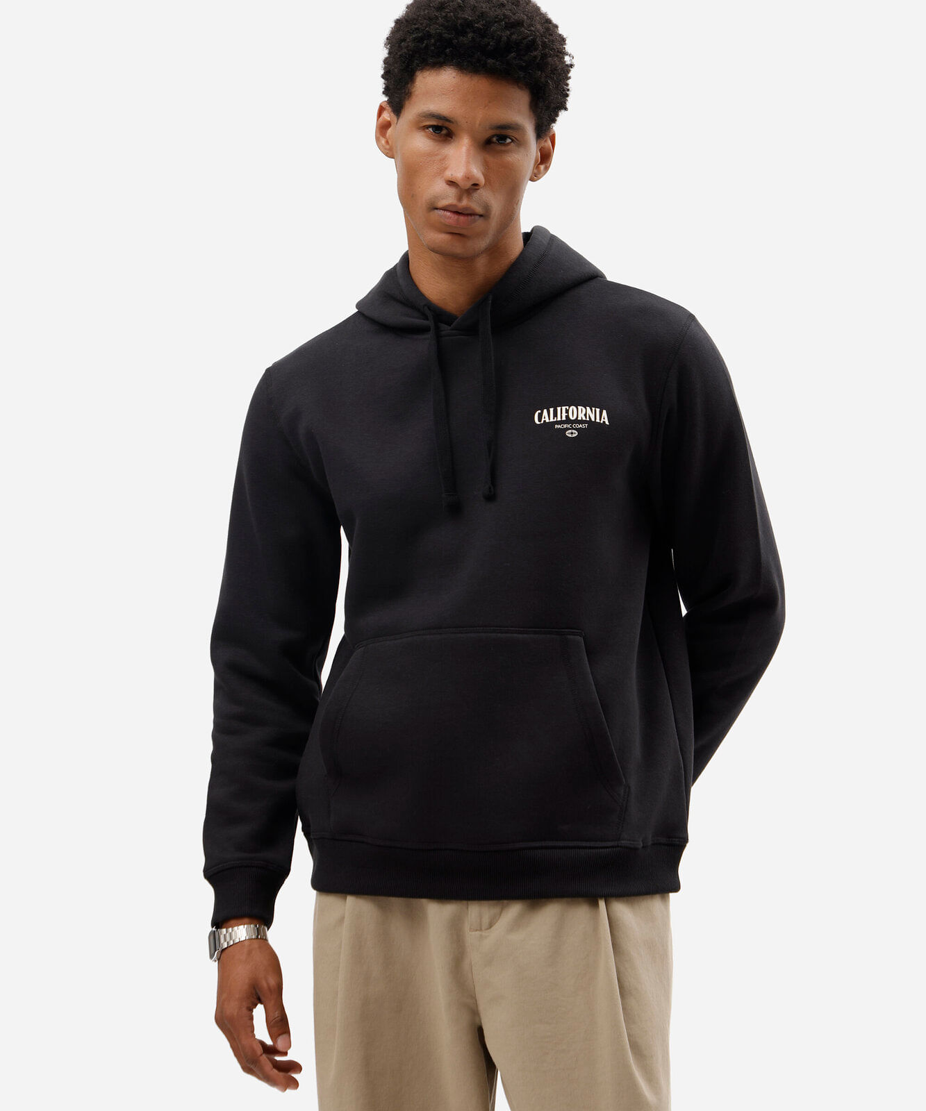 blusão masculino de moletom com capuz estampado preto