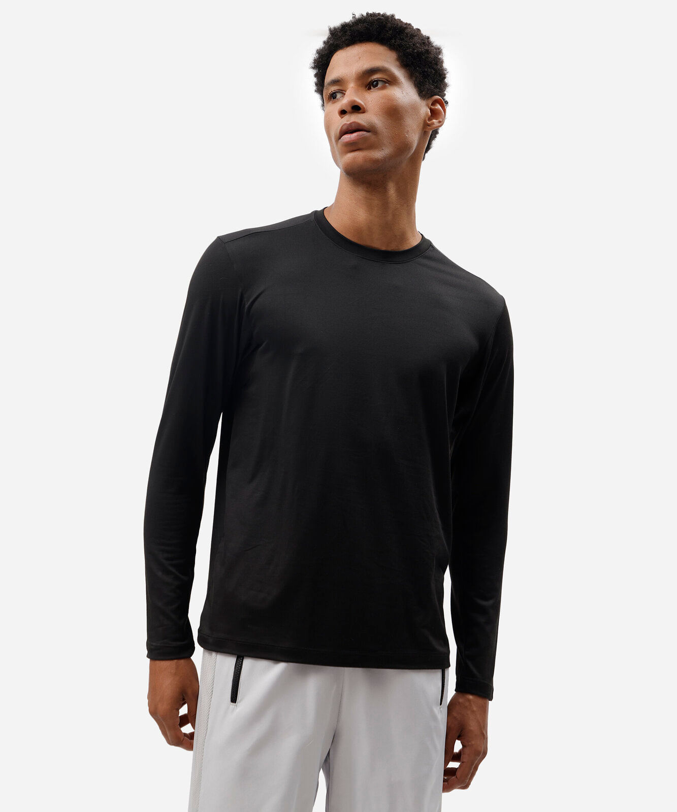 camiseta esportiva masculina manga longa preta