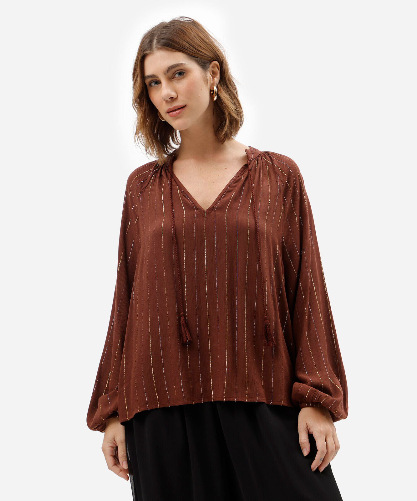 bata feminina de viscose manga longa com lurex marrom