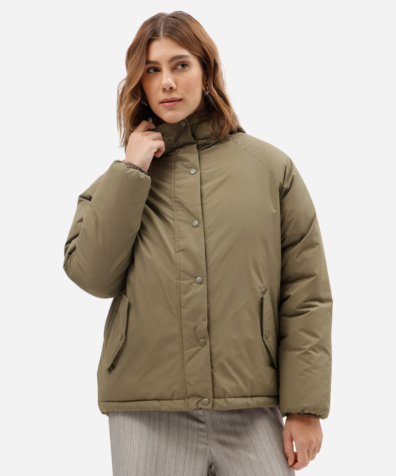 jaqueta puffer feminina com capuz verde