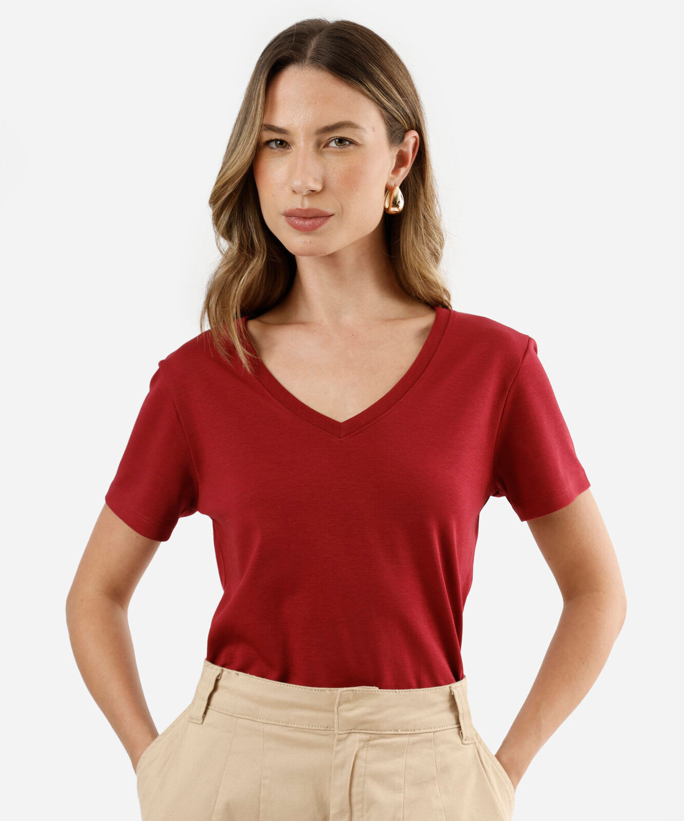 camiseta slim feminina de algodão peruano decote v manga curta vermelha