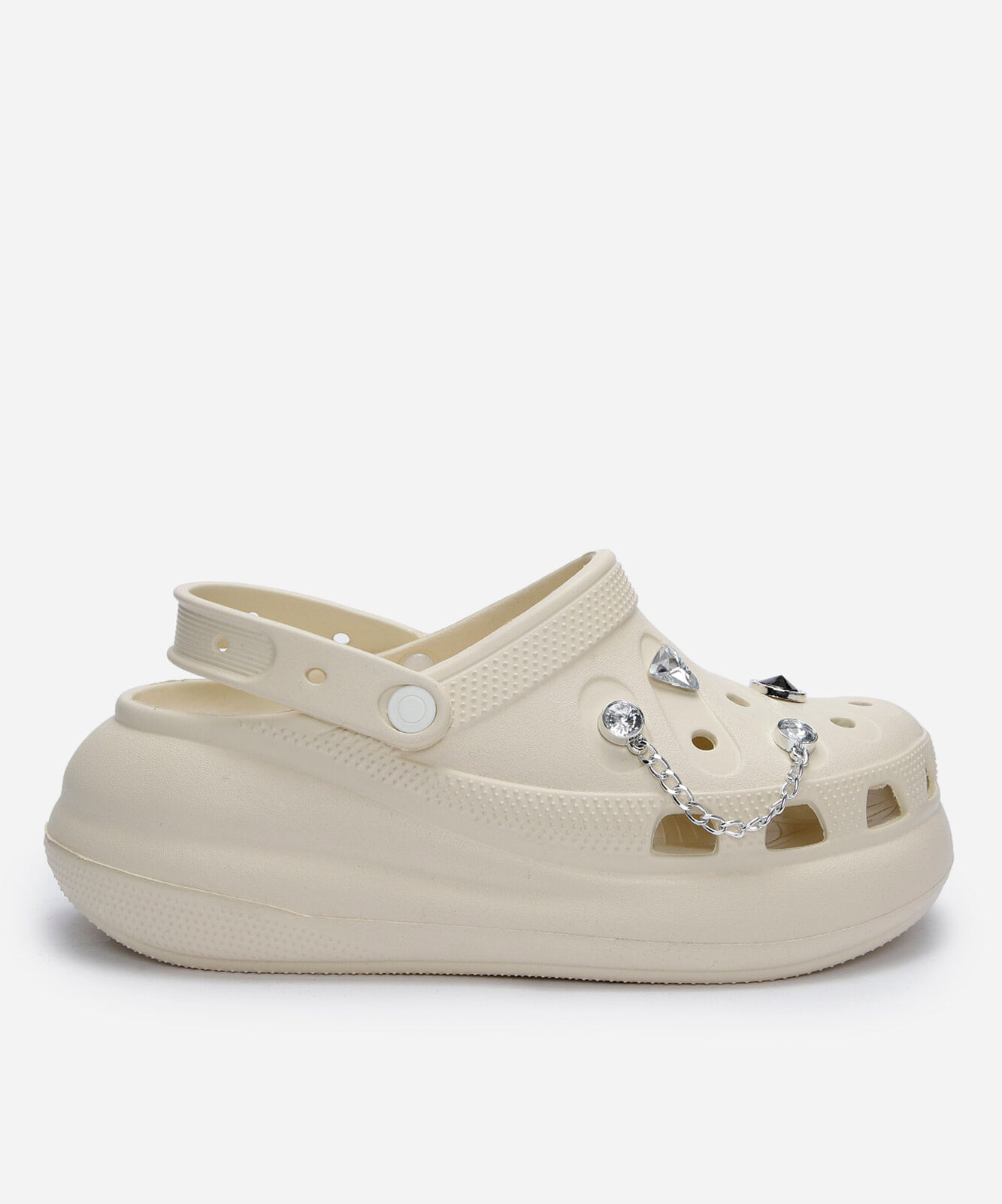 babuche flatform feminino com pingentes off white