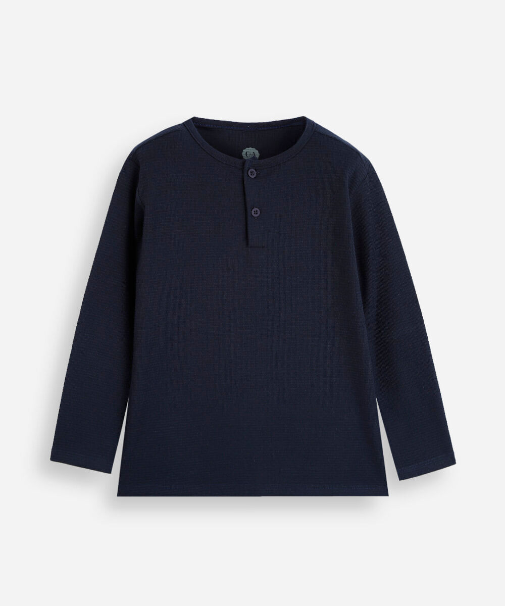 camiseta infantil com algodão gola henley manga longa azul