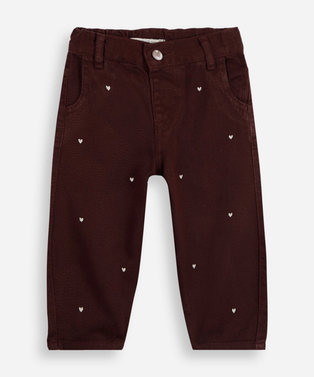 calça balloon infantil de sarja bordado corações marrom