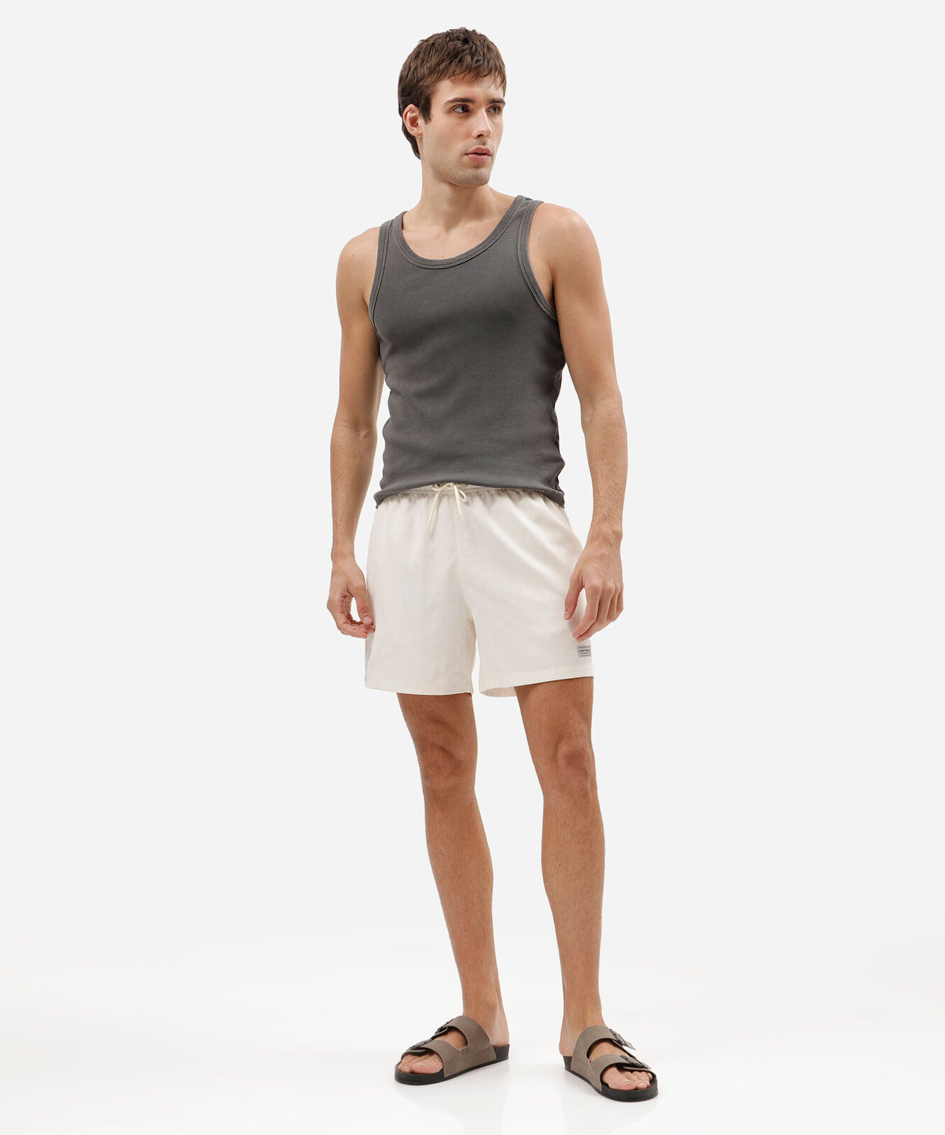 bermuda de suede com bolsos off white