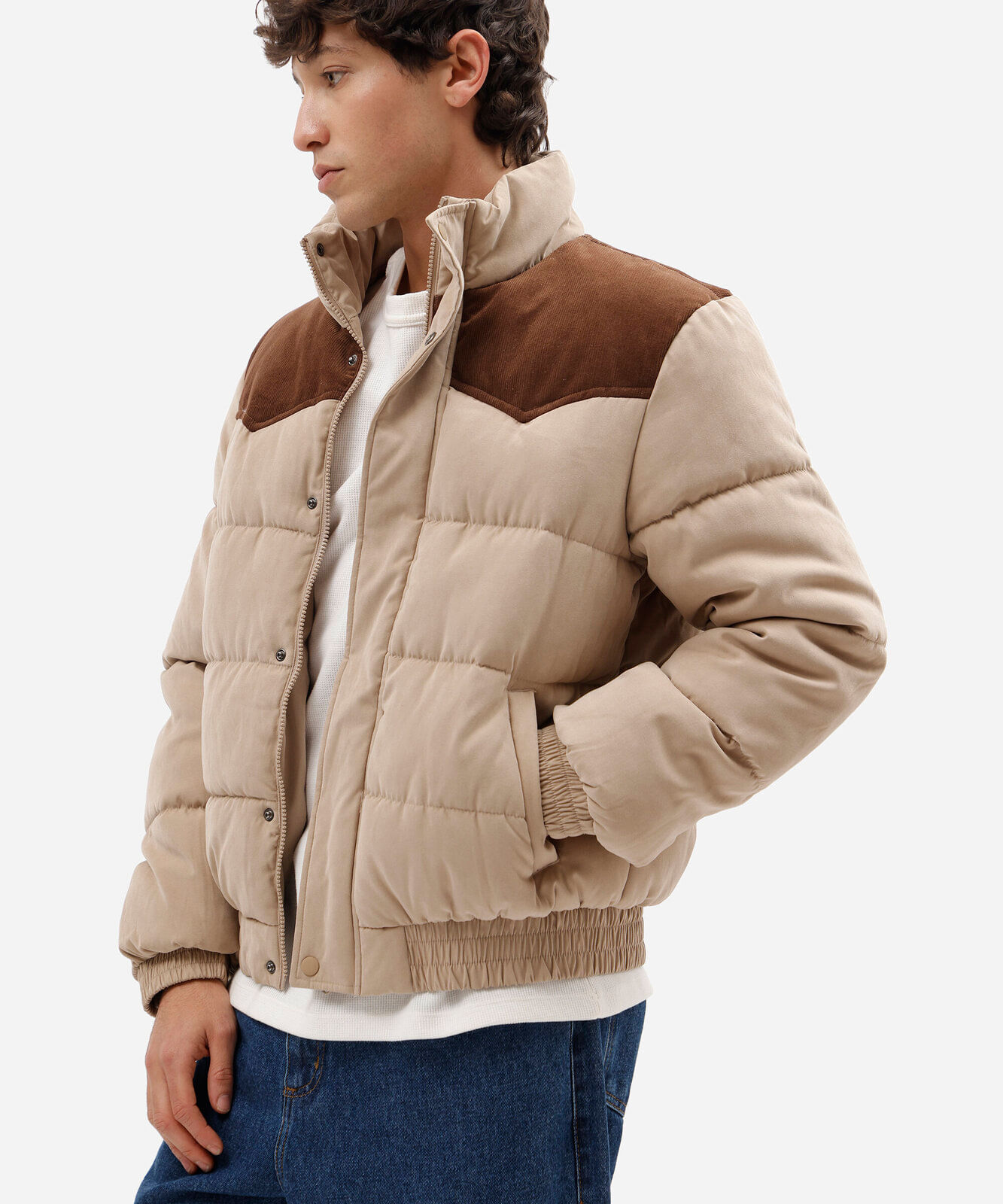 jaqueta puffer masculina gola alta com recorte bege