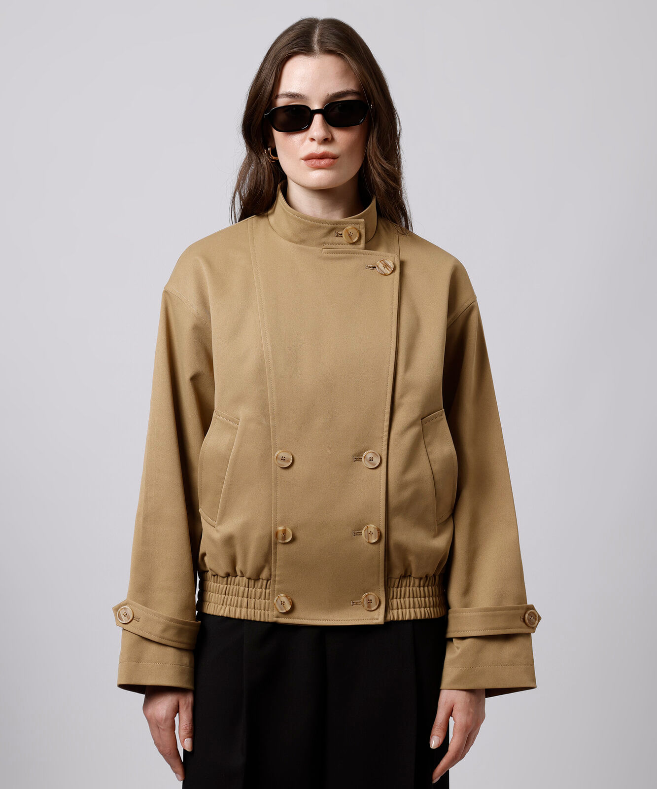 jaqueta trench coat feminina gola alta mindset bege