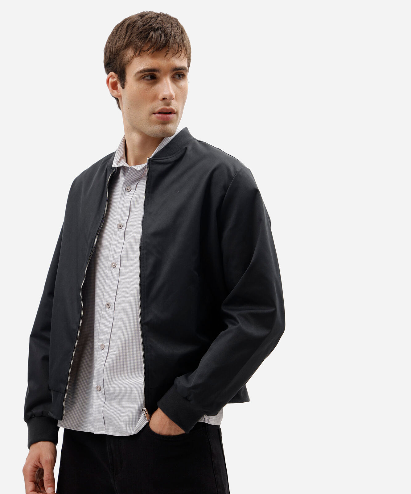 jaqueta bomber masculina com bolsos preta