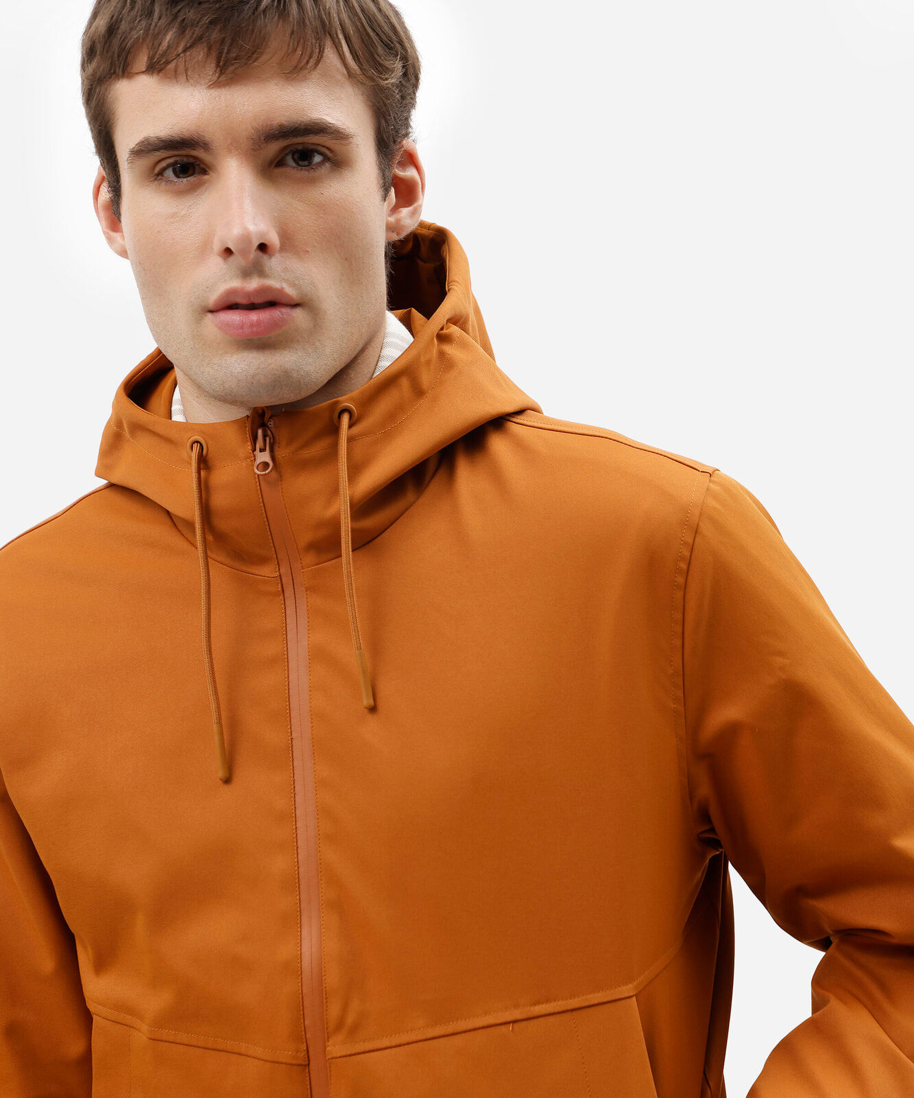 jaqueta masculina com bolsos e capuz laranja