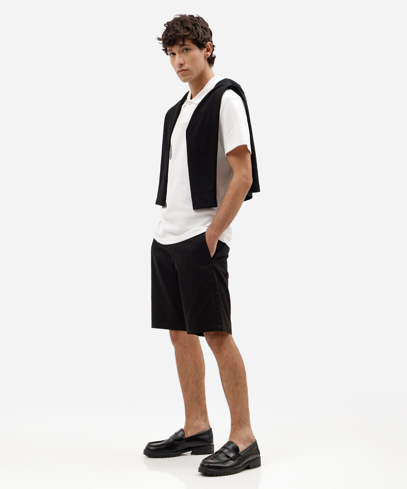 bermuda chino reta masculina de sarja preta