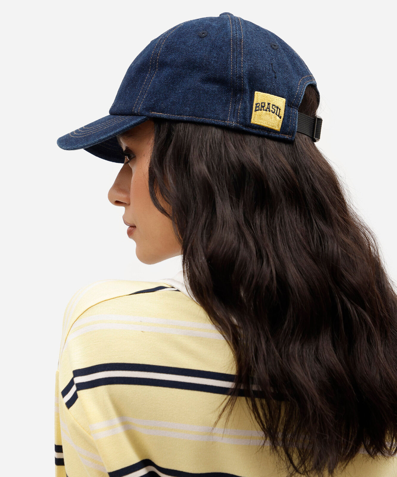 boné aba curva jeans com bordado brasil azul