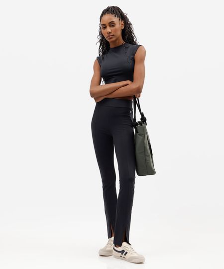 calça flare esportiva feminina com fenda preta P