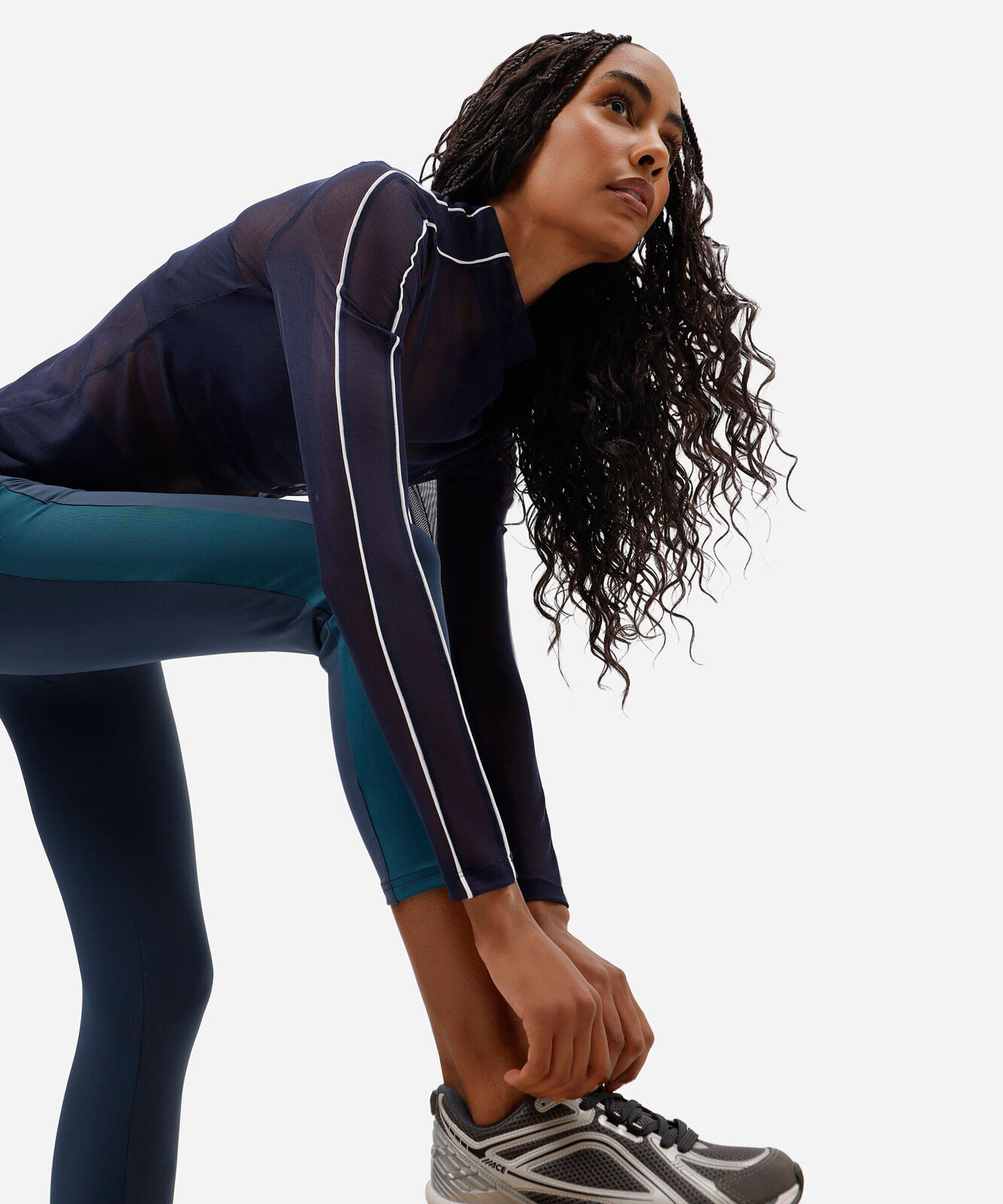 blusa esportiva feminina de tule manga longa com nervuras azul
