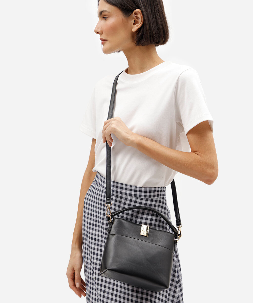 bolsa transversal preta