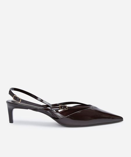 scarpin slingback bico fino salto baixo marrom 35