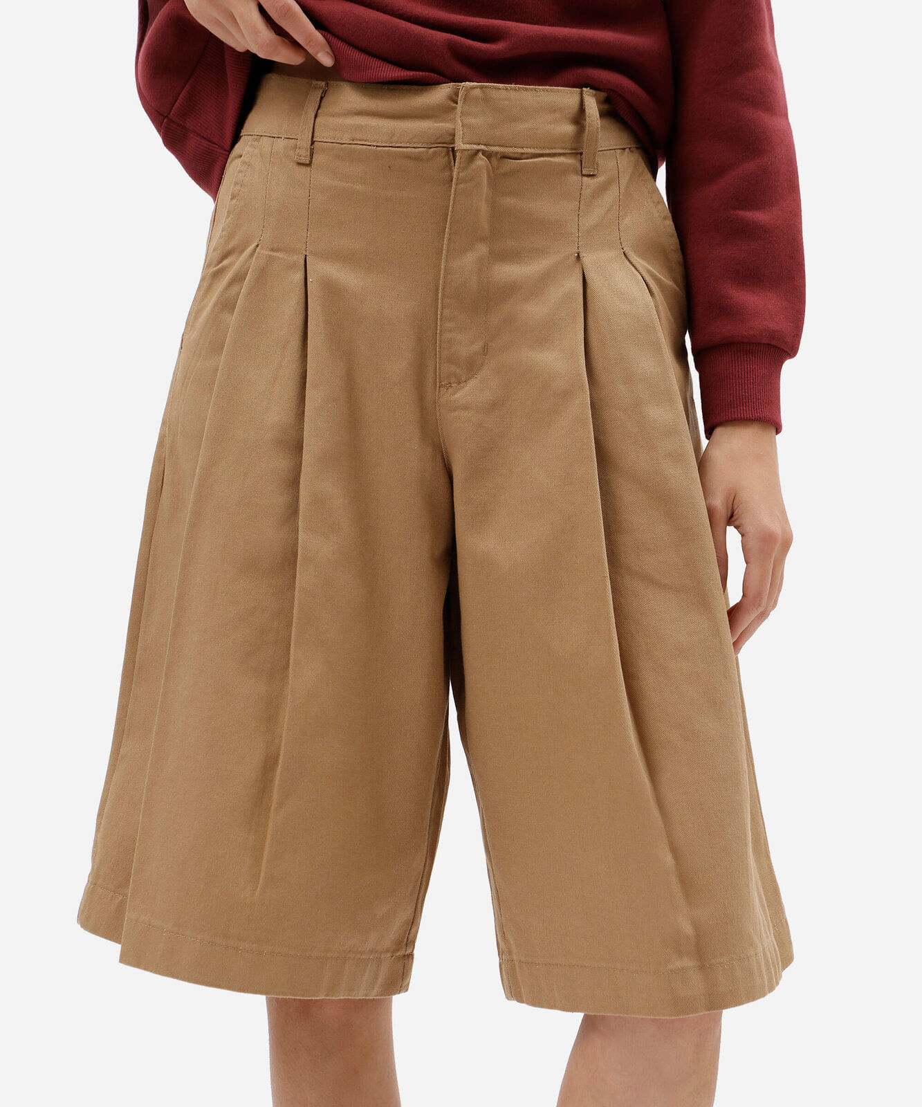 bermuda jorts feminina de sarja com pregas cintura alta bege