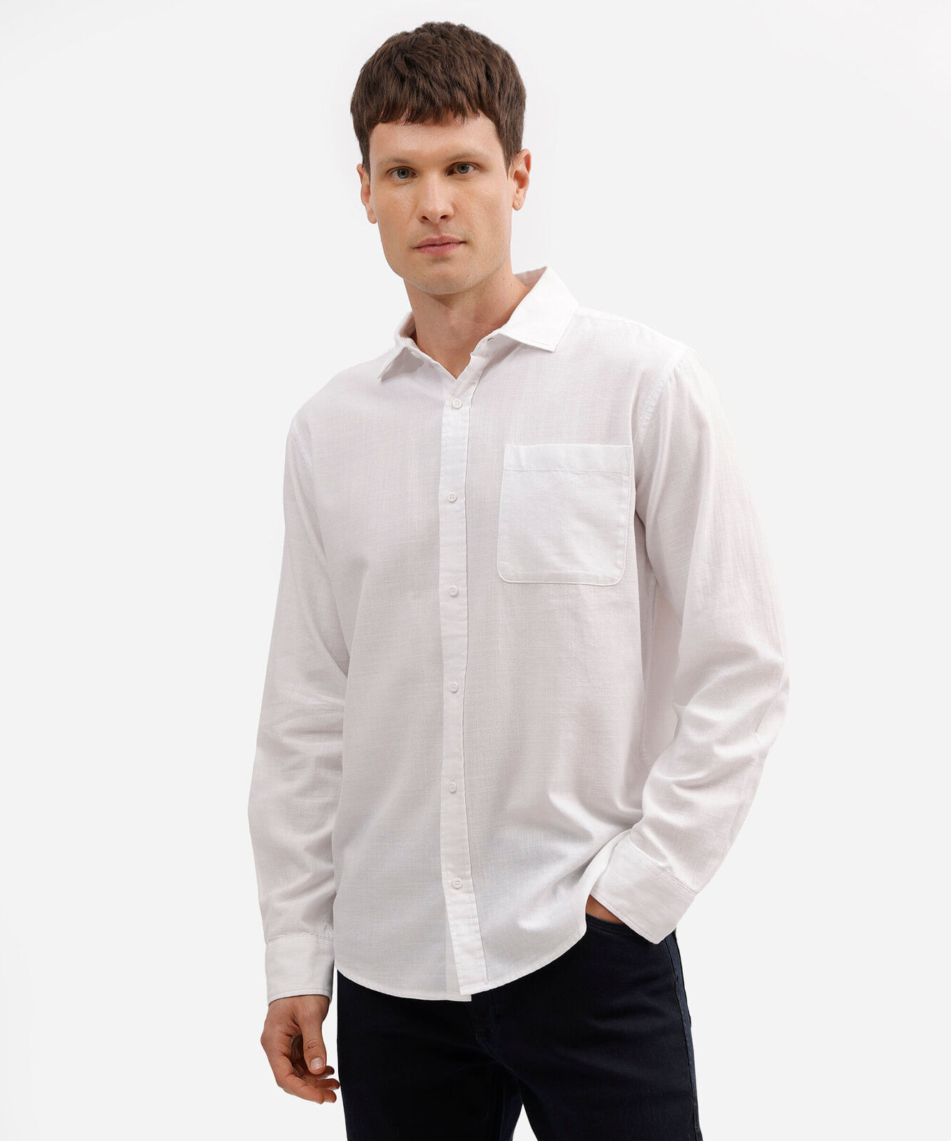 camisa comfort de algodão manga longa com bolso branca