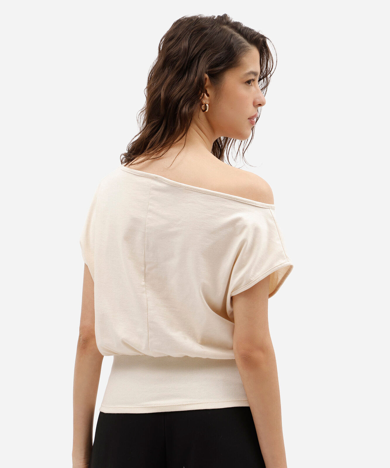 blusa feminina de algodão manga curta assimétrica bege