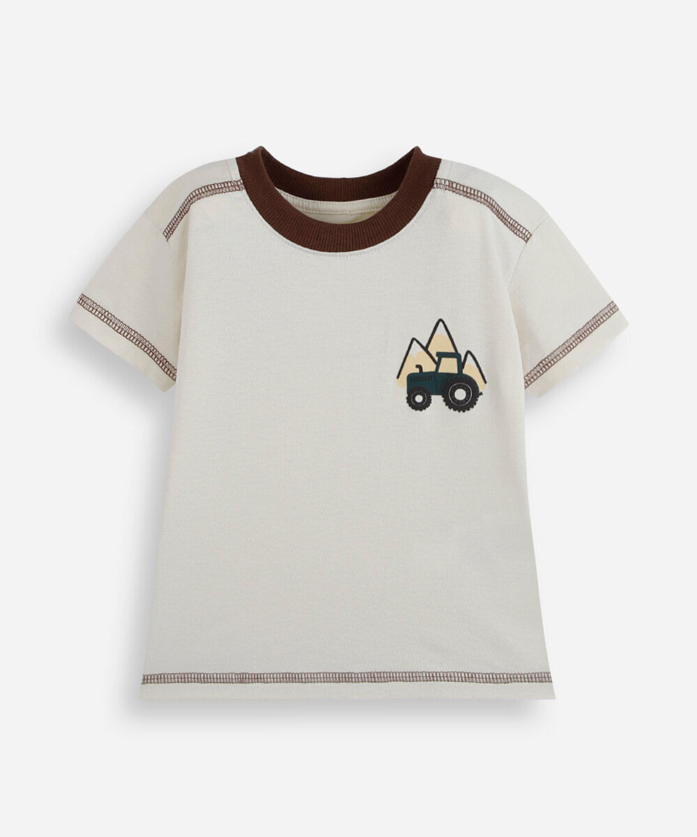camiseta infantil gola contraste trator bege