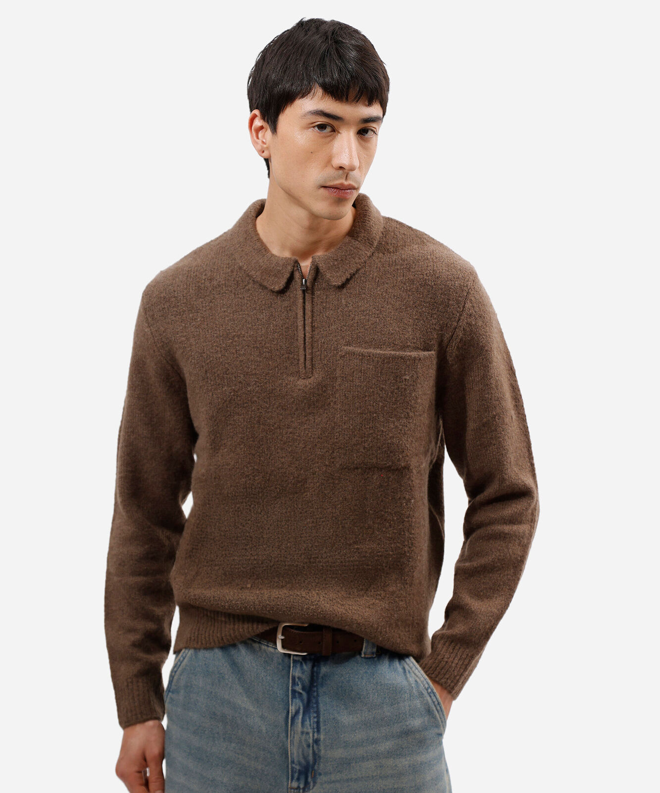 suéter masculino de tricot com bolso e zíper marrom