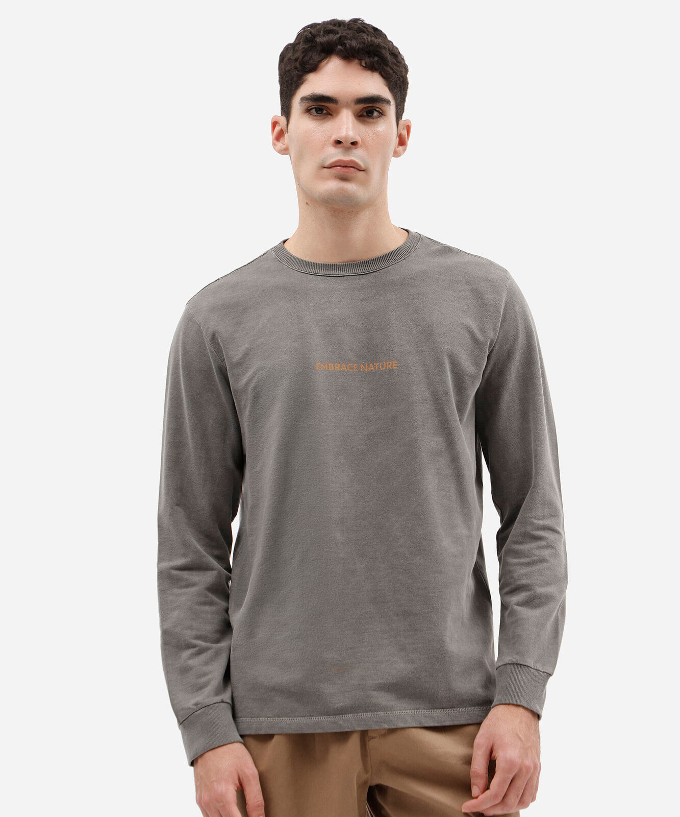 camiseta de manga longa masculina comfort de moletinho com estampa nas costas pr