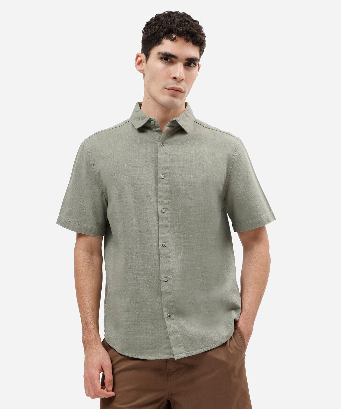 camisa comfort masculina de manga curta texturizada em algodão verde