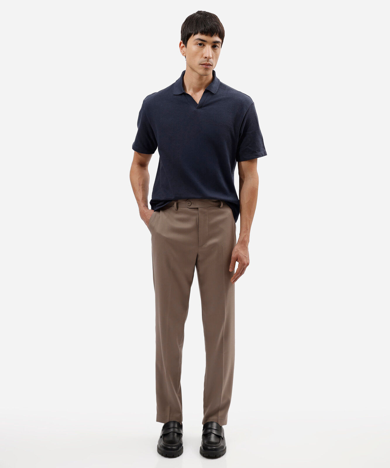 calça slim masculina de alfaiataria bege