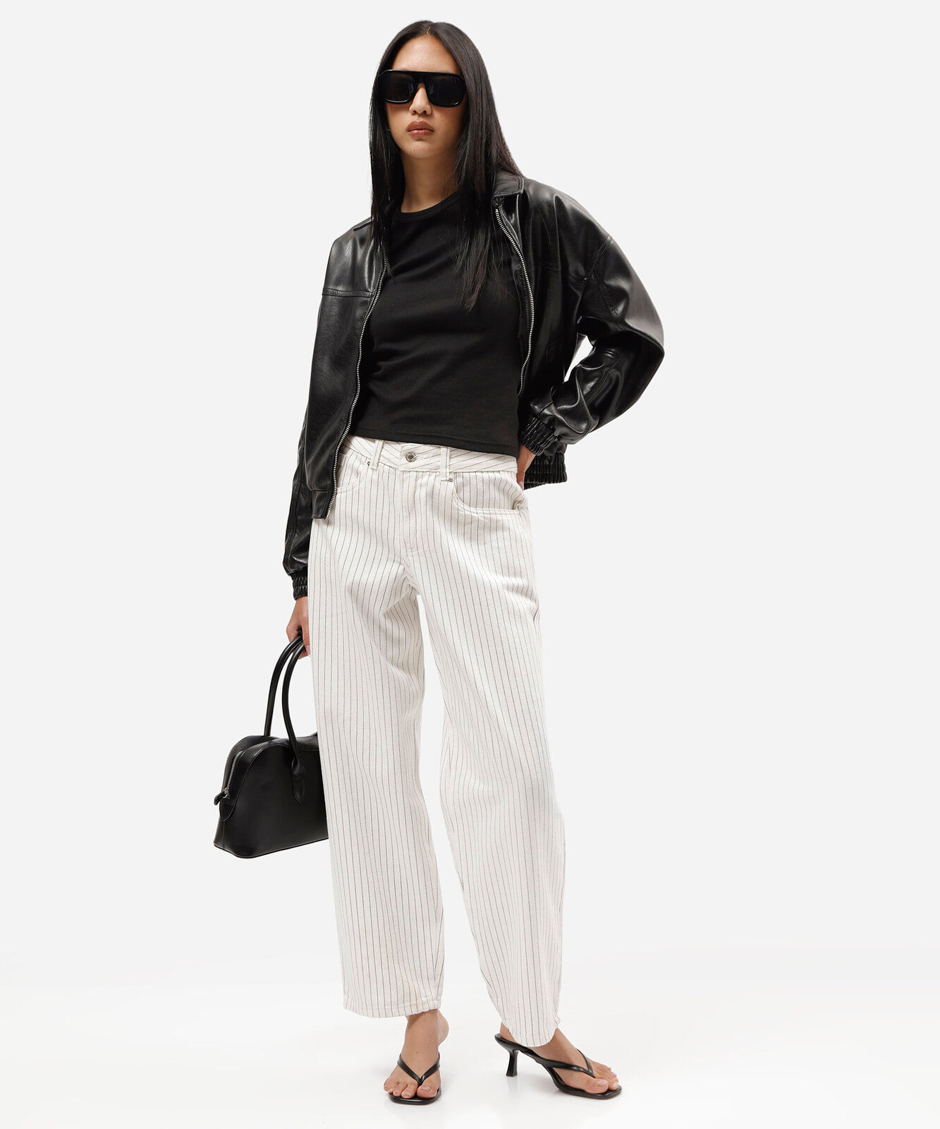 calça baggy feminina de sarja listrada cintura baixa off white