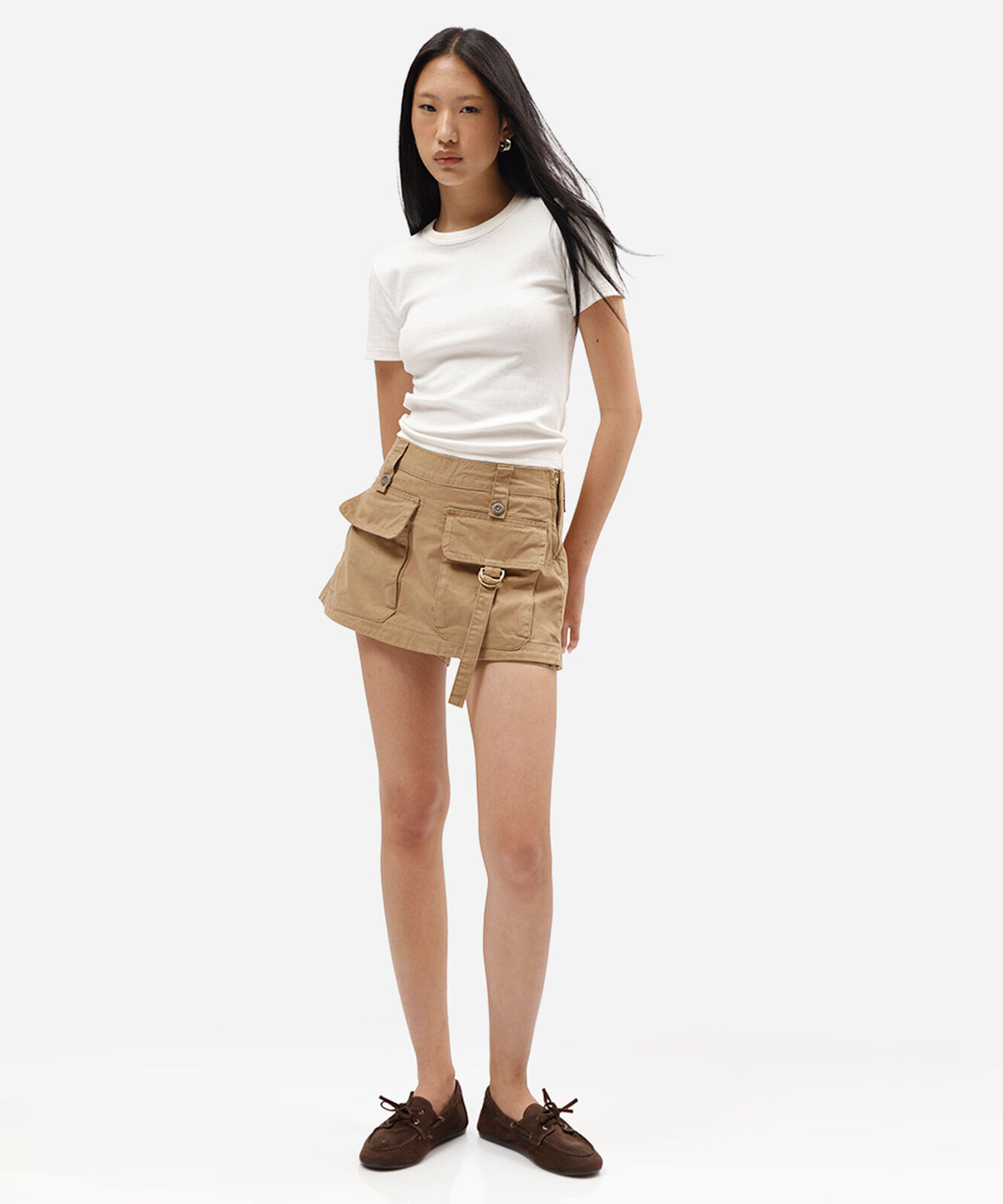 short saia cargo feminino de sarja cintura média bege
